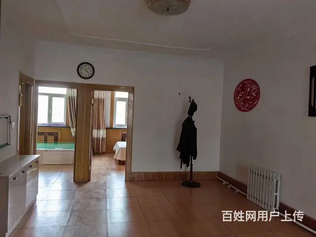 小区：人民公园附近 楼层：3 - 图片