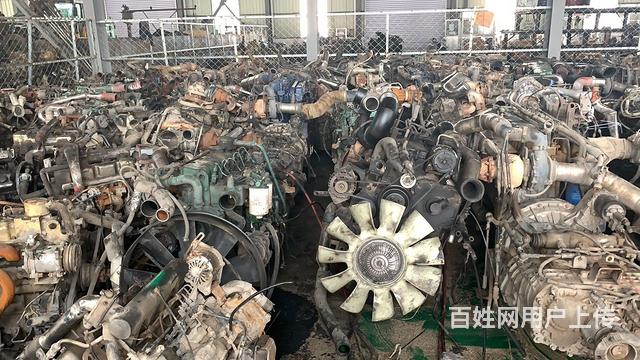 大量原装法士特变速箱总成的图片