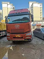 建明车讯:出售解放前四后八载货车 350马力 国五