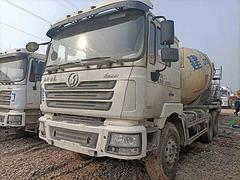 后八轮 16年二手德龙搅拌车 三一上装 大14方