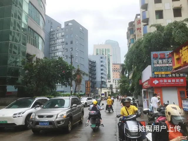 （51旺铺推荐）龙华区国贸二横路50平餐饮店转让 - 图片 3