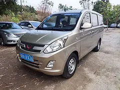 五菱 宏光 2015款 宏光V 1.2 手动 标准型7-8座
