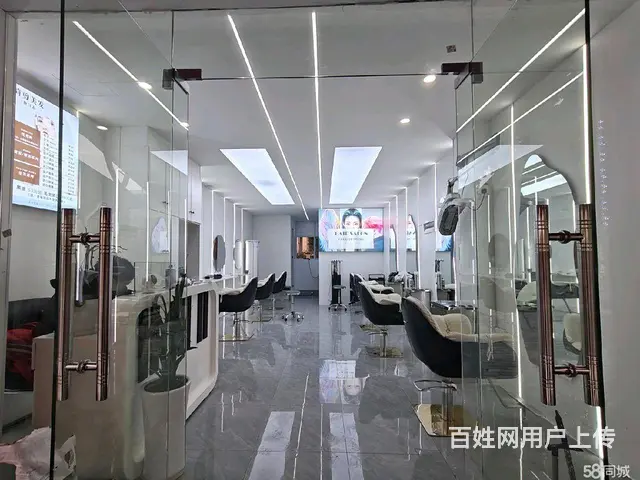 轻工大学对面新开没多久的理发店转让 - 图片 2