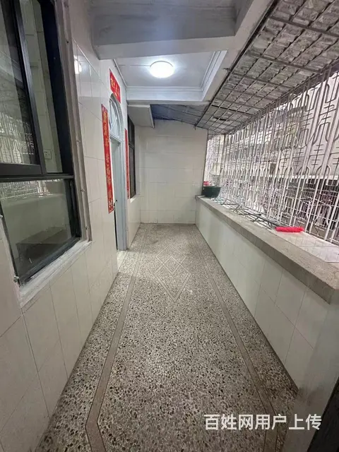 出售进安街步梯二楼大2房格局 - 图片 1