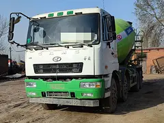 20年极品华菱搅拌车