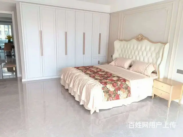 19翰博园南区 精装房
电梯3楼122平带西山窗，3室2卫！ - 图片 1