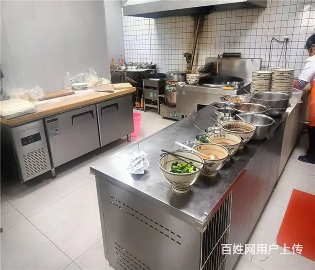 （同城搜铺网）转让高新汽配城对面180平米餐馆(可外摆） - 图片 4