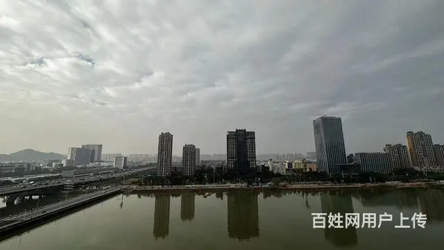 笋盘~华发新城五期 河景五房，仅售25200/平，性价比高 - 图片 1