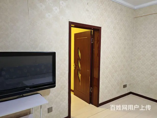 珠江附近盘龙三期精装房整租年租 - 图片 1