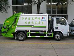 东风3方勾臂垃圾车知名厂家 10方压缩垃圾车箱价格