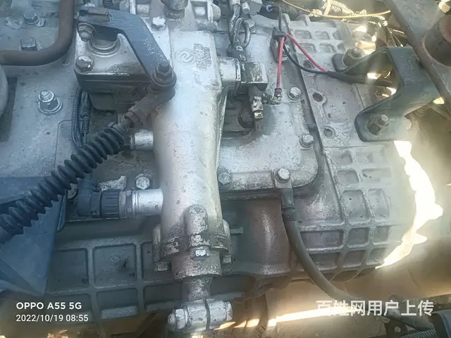 法士特12挡变速箱总成 - 图片 1