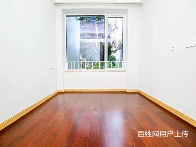 锦尚和品府 客厅东边对泳池 南边1300方大草坪 诚心卖 - 图片 11