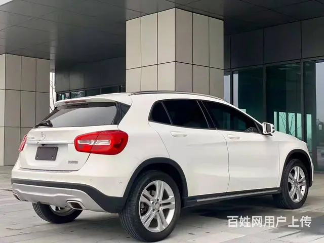 奔驰GLA级 2017款 GLA 200 1.6T 双离合 - 图片 9