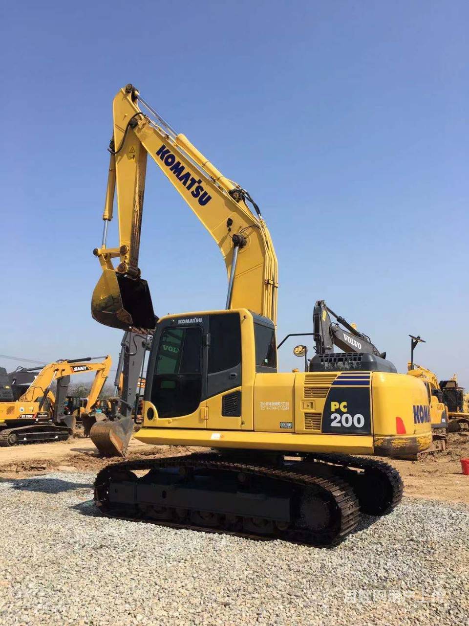 纯进口小松200-8二手挖掘机 速度飞机 动力强劲