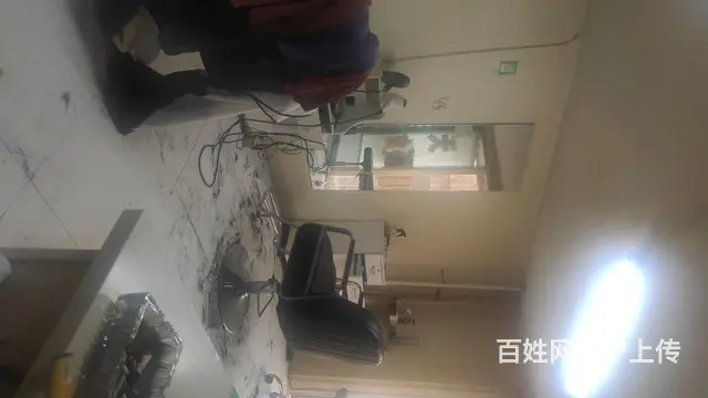 七年营业中美发店外兑 - 图片
