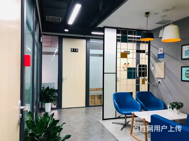 市中地铁口15人靠窗带老板间办公室，人均300加免水电物业 - 图片 6