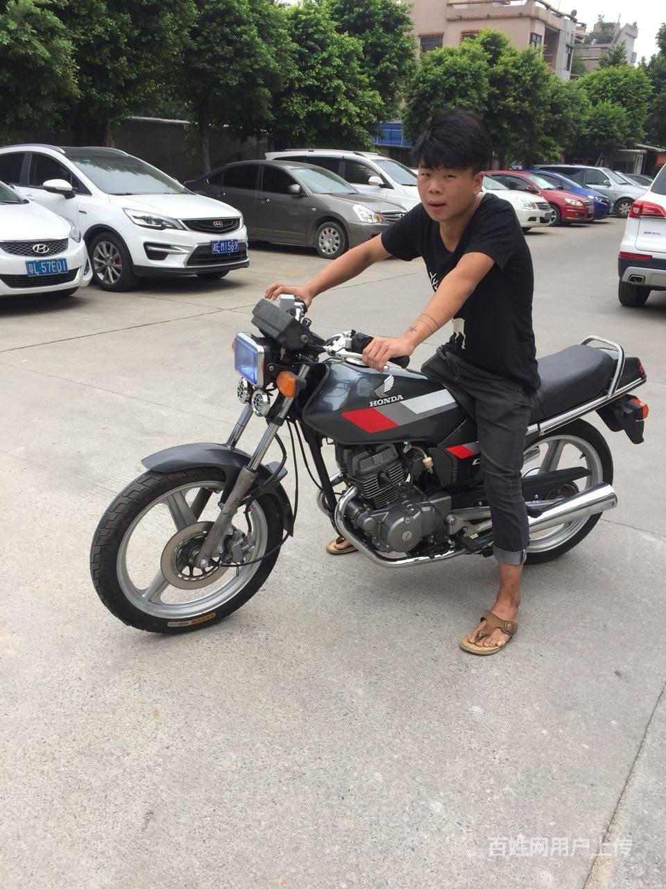 实体店出售进口原装cbt 250cbt 双缸本田王