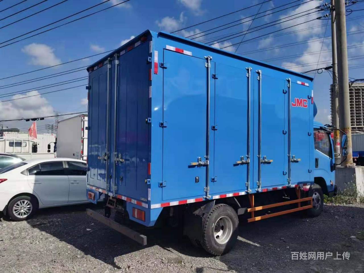 转让国五江铃4.2米厢式货车蓝牌