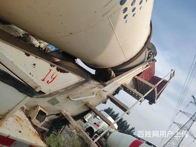 出售17年国五二手豪沃搅拌车 大14方 精品车况 - 图片 8