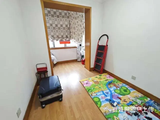 二楼，三室，带储。皇冠南区金海湾花园 - 图片 6