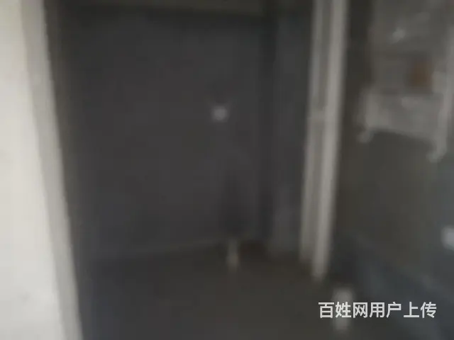 凤凰城 双证一楼带院带车位 135平 130万 - 图片 4