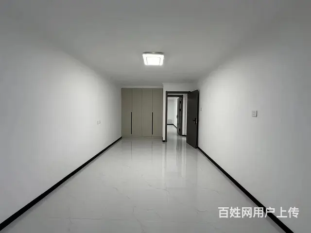 十道街二楼 外扩11平 使用面积85平 精装修 - 图片 1