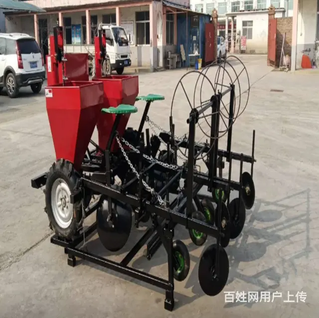 渭南2CM-2型洋姜土豆起垄铺膜滴灌种植一体机 - 图片 4