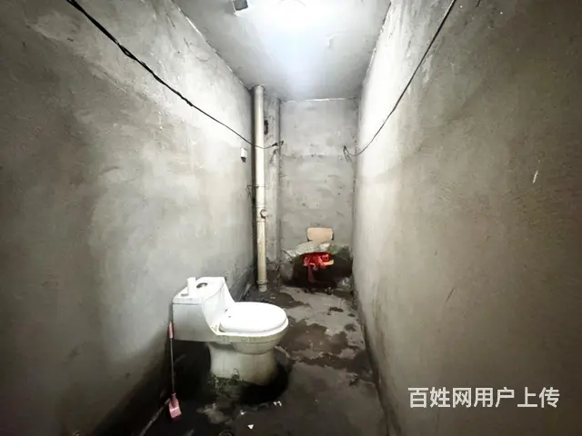 新地号，2楼2楼，南向，靠路边车站近，适合老年人居住，可贷款 - 图片 7
