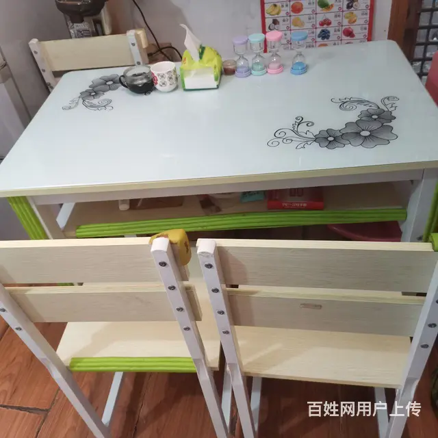 九成新餐桌加4把椅子转卖 - 图片