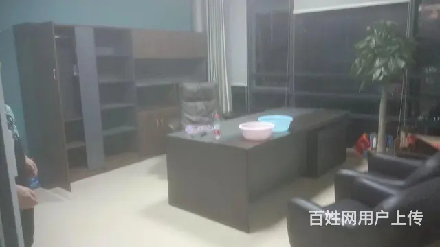 居民搬家，办公室搬迁，学校搬迁，旧家具代扔服务。 - 图片 4
