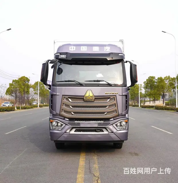 重汽6米8自动挡牛羊肉冷冻冷藏车可以拉多少吨冻货 - 图片 2