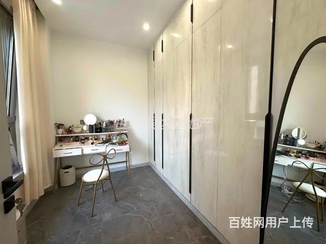 急售观复国际大平墅豪装现代简约风，带花园仅898万 - 图片 4