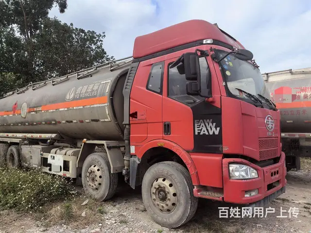 二手可提档解放20吨前四后八铝合金运油车油罐车三个 - 图片 1