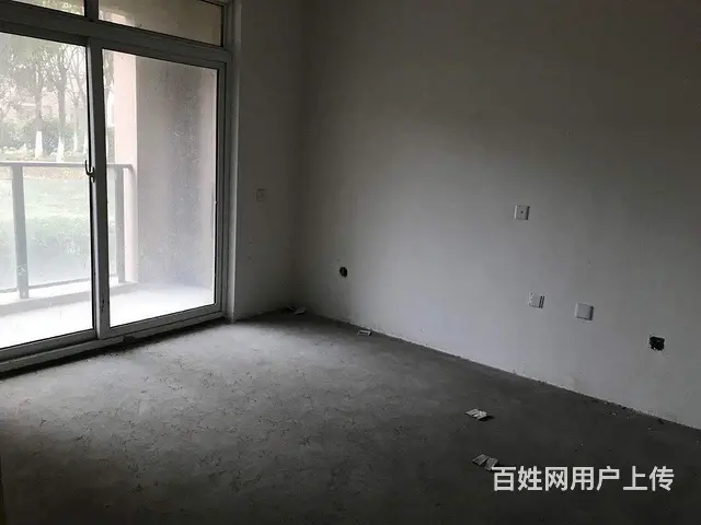 新景二期 纯毛坯二房 有钥匙 随时好看房 - 图片 1