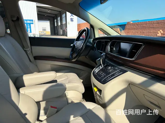 别克GL8 2017款 GL8 商旅车 2.5 手自一体 2 - 图片 3