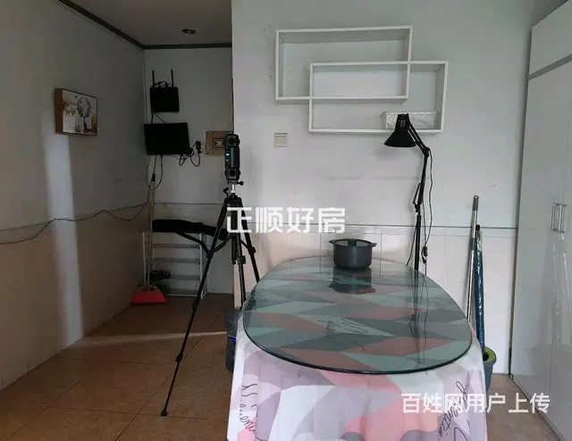 吉大莲花山小区中间楼层大三房满五看房方便 - 图片 1