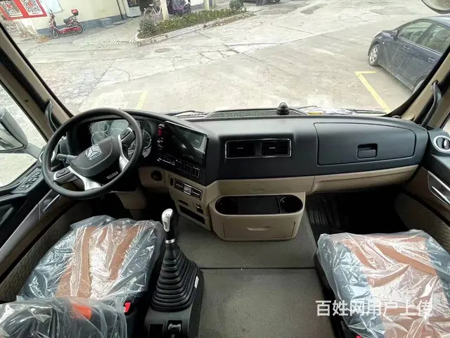 重汽豪沃 国五新车未上路:7.8米前四后四冷藏车 - 图片 6