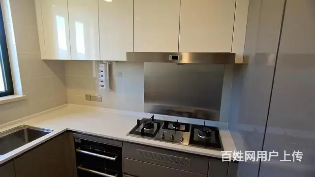 华发首府 精装4房 电梯高层 全新家具家电齐全 舒适环境 - 图片 4