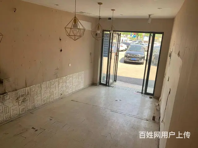（老板本人）房东直租，井湾子公交站旁临街门面出租6845 - 图片 2