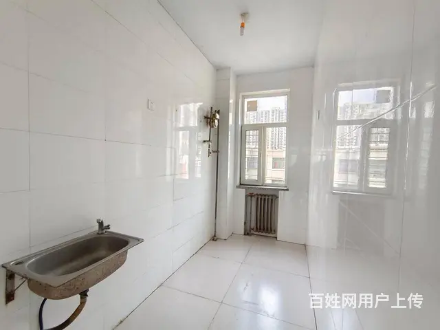 马路街立德   本部 南北通透3居室 带小房 老证能贷款 - 图片 2