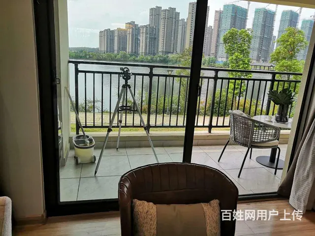 首付十几万买三室临湖花园洋房，南北通透三开间朝南采光好 - 图片 1