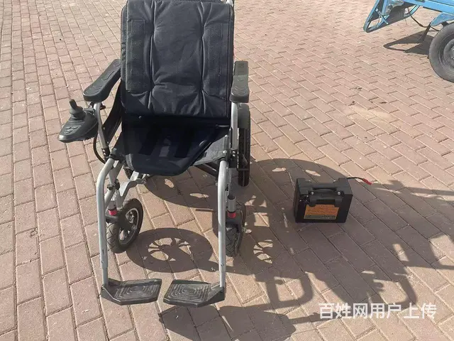 仁和牌电动轮椅 - 图片 4