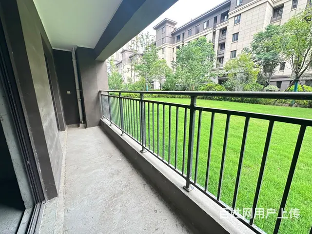 中骏四室两厅两卫 - 图片 9