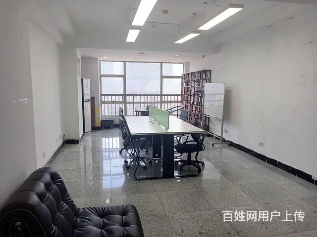 五一广场五一新干线55平工作室 - 图片 5