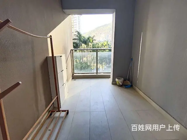 拱北关口 格力香樟 精品2房带2大阳台 家电齐全 拎包入住 - 图片 8