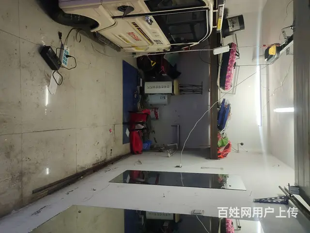 一品名苑小区车库南向朝阳，地热有上下水，可停车可住人 - 图片 5