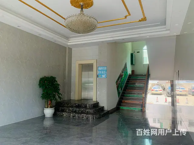 白龙 文明东668平整租或分割，有车位 - 图片 8