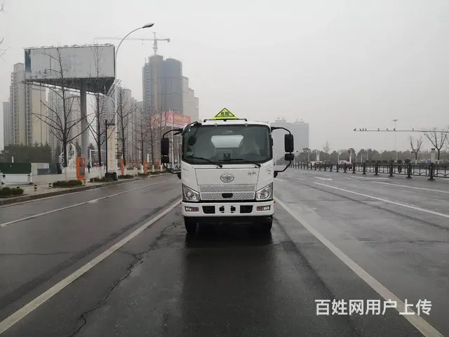 河南5吨解放油罐车 - 图片 3