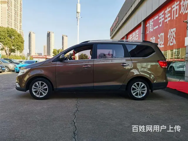 宝骏730 2014款 1.5 手动 舒适型7座 - 图片 3