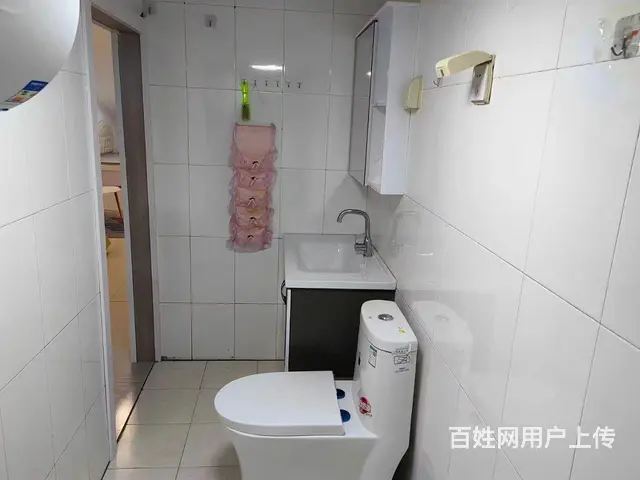 [微笑]出租[微笑]银泉阁楼，52平 - 图片